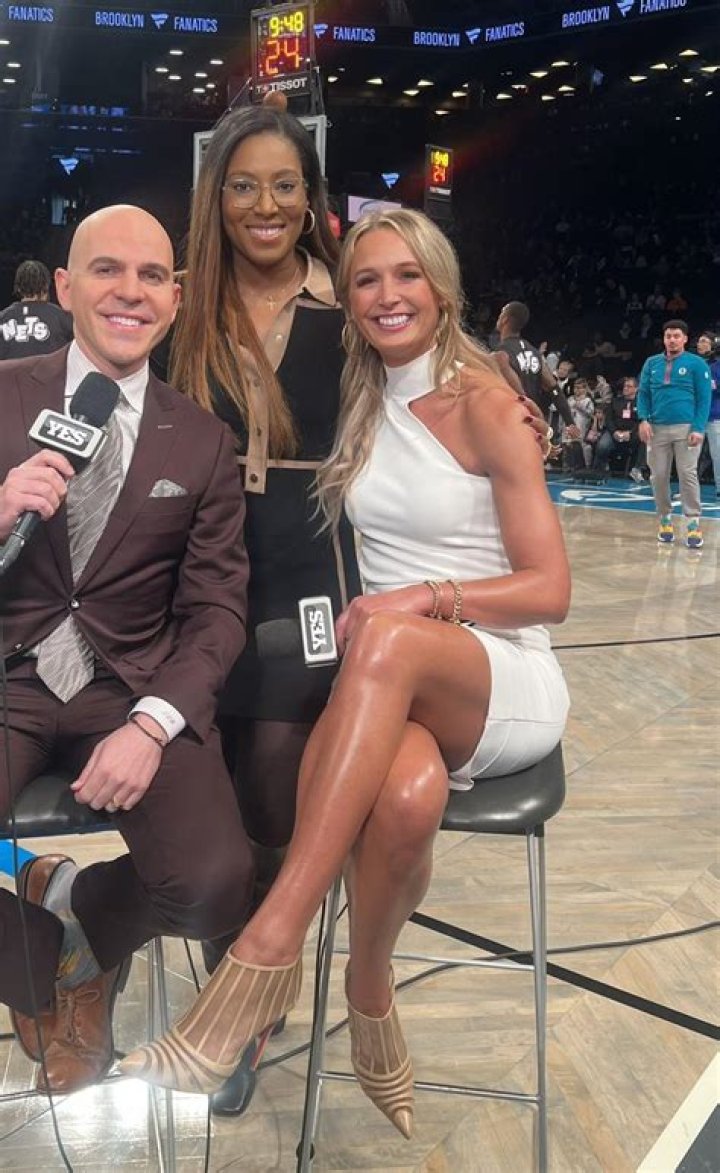 Sarah Kustok Biography, Age, Height, Husband, Net Worth, Family