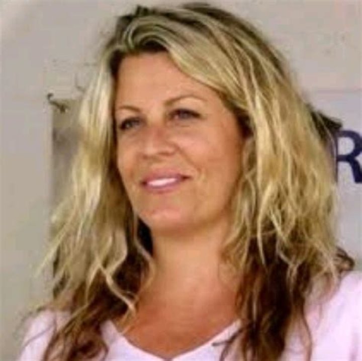 Sarah Lee Jones Biography, Age, Height, Husband, Net Worth, Family