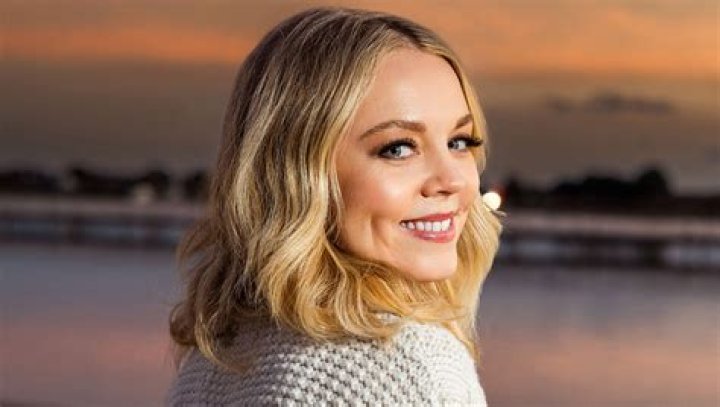 Sarah Reeves Biography, Age, Height, Husband, Net Worth, Family