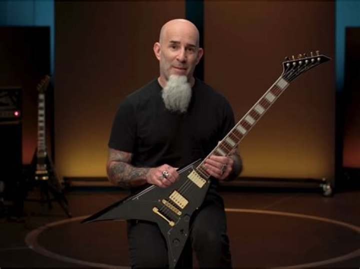 Scott Ian Biography, Age, Height, Wife, Net Worth, Family