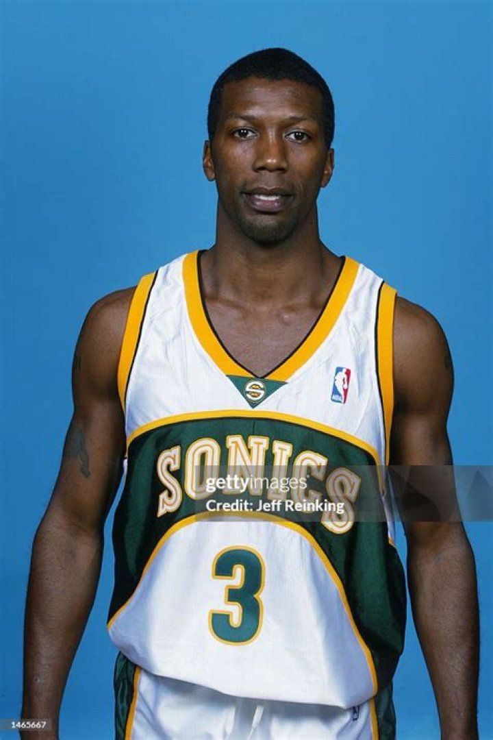 Sean Colson Biography, Age, Height, Wife, Net Worth, Family