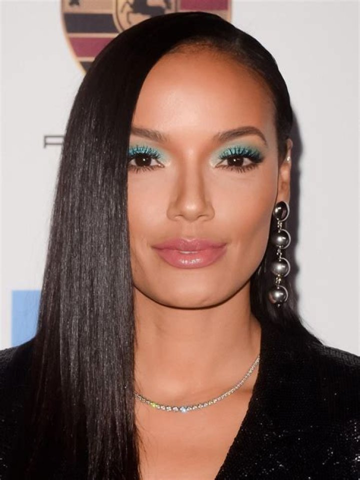 Selita Ebanks Biography, Age, Height, Husband, Net Worth, Family