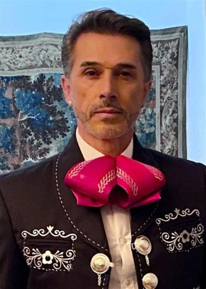 Sergio Mayer biografía, edad, altura, esposo, net worth, familia