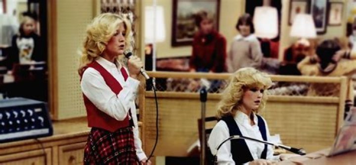 Shari Faye Smith Biography, Age, Height, Husband, Net Worth, Family