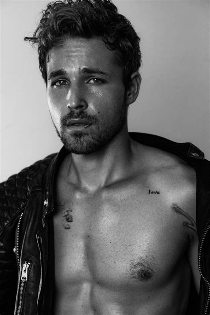 Shawn Pyfrom Biography, Age, Height, Wife, Net Worth, Family