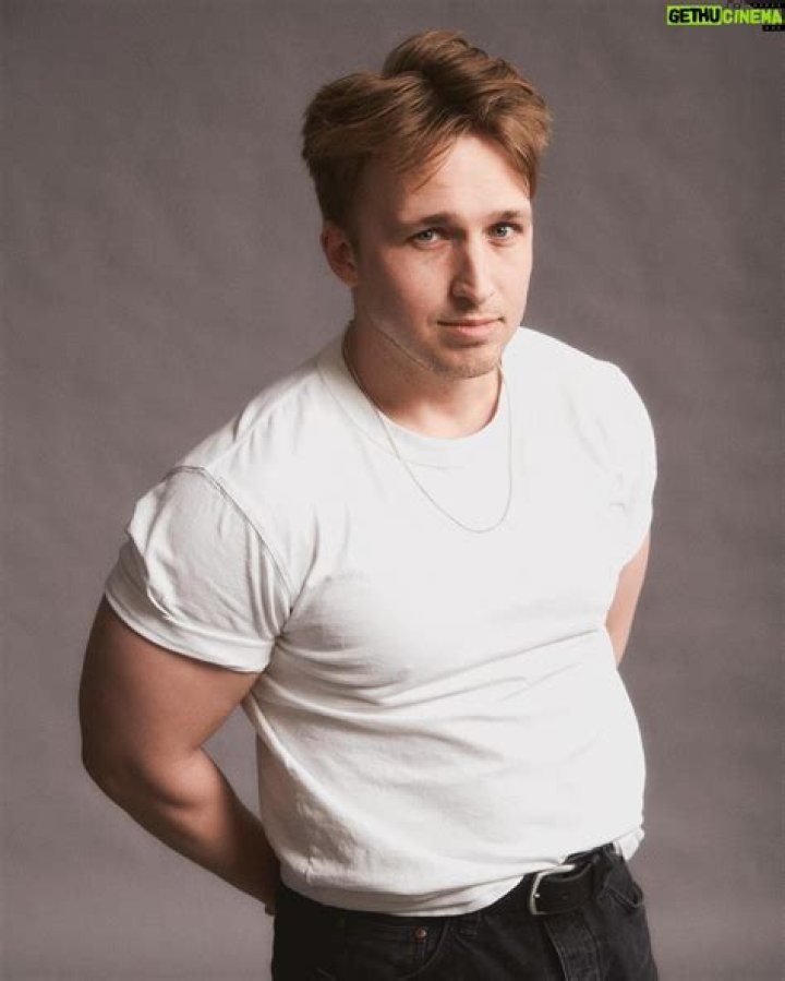 Shayne Topp Biography, Age, Height, Wife, Net Worth, Family