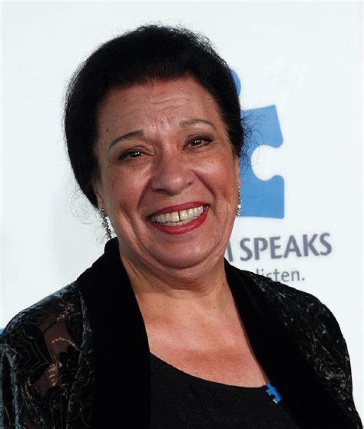 Shelley Morrison Biography, Age, Height, Husband, Net Worth, Family