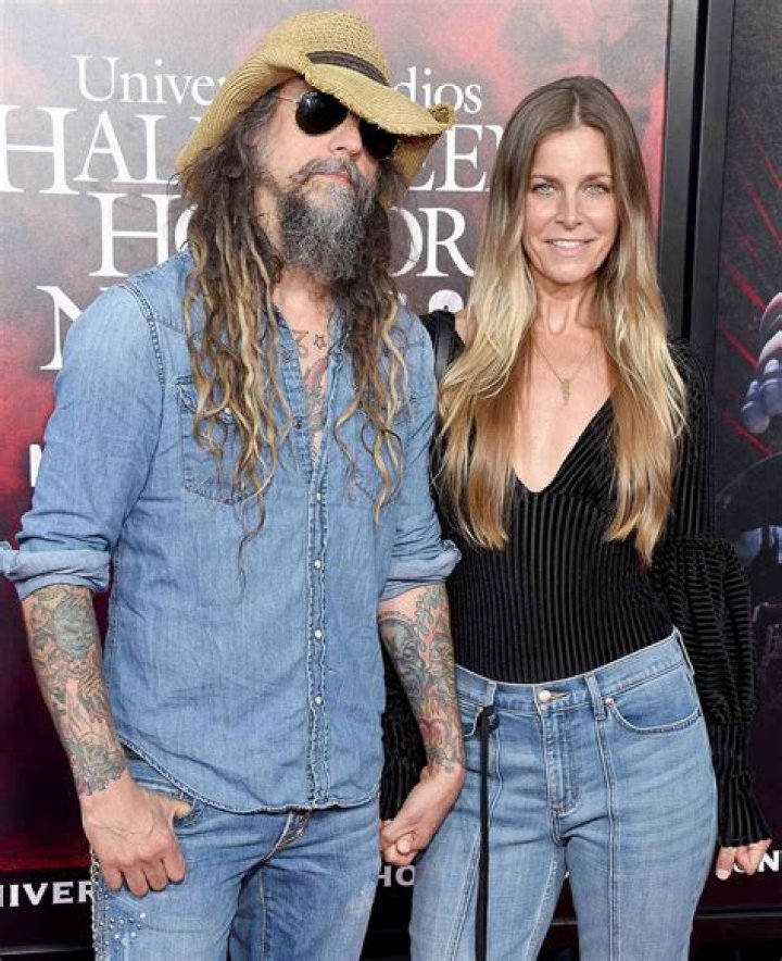 Sheri Moon Zombie Biography, Age, Height, Husband, Net Worth, Family