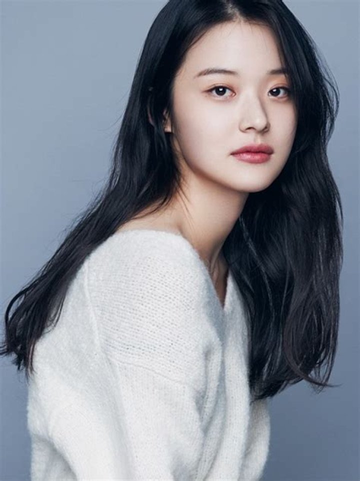 Shin Do-hyun Biography, Age, Height, Husband, Net Worth, Family