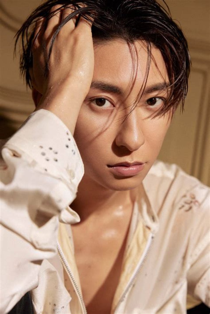 Shinjiro Atae Biography, Age, Height, Wife, Net Worth, Family