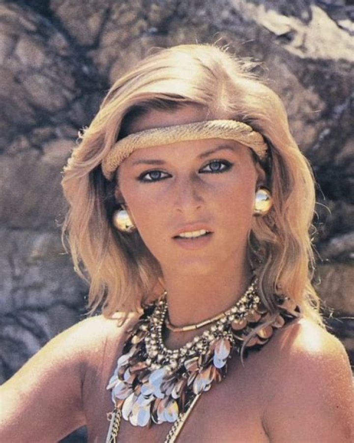 Sian Adey-Jones Biography, Age, Height, Husband, Net Worth, Family