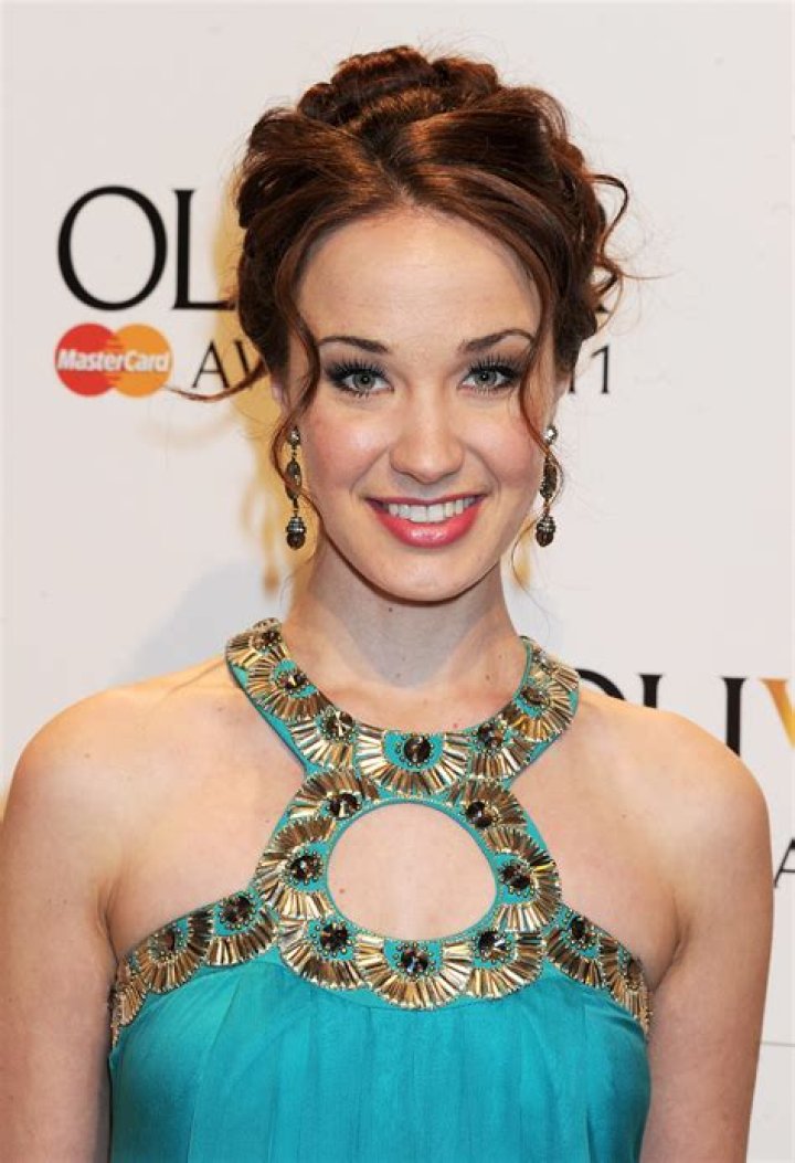 Sierra Boggess biografía, edad, altura, esposa, net worth, familia