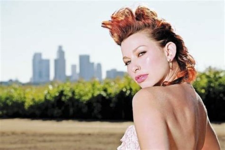 Sierra Swan Biography, Age, Height, Husband, Net Worth, Family