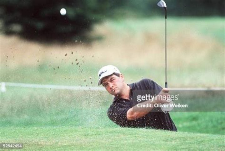 Simon D. Hurley Biography, Age, Height, Wife, Net Worth, Family