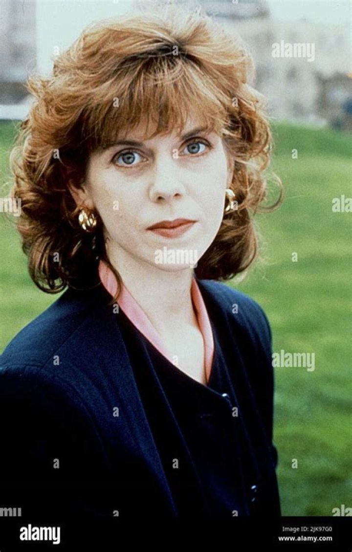 Siobhan Redmond Biography, Age, Height, Husband, Net Worth, Family