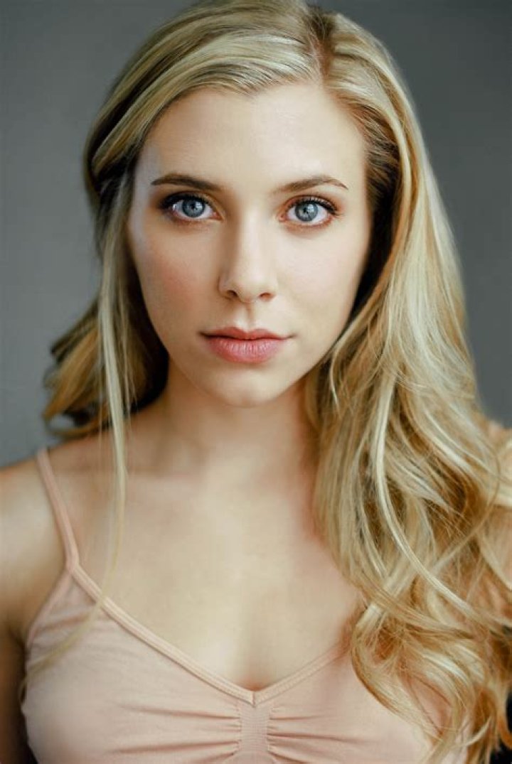 Skyler Day Biography, Age, Height, Husband, Net Worth, Family