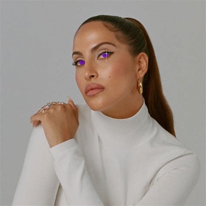 Snoh Aalegra biografía, edad, altura, esposa, net worth, familia