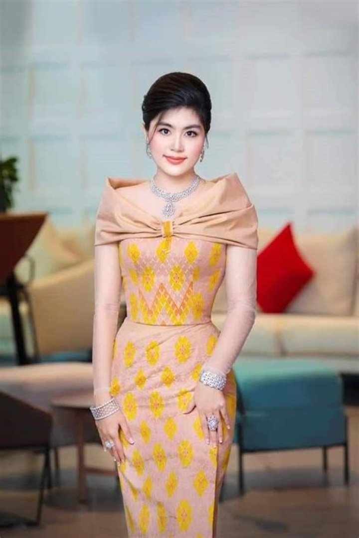 Soe Pyae Thazin Biography, Age, Height, Husband, Net Worth, Family