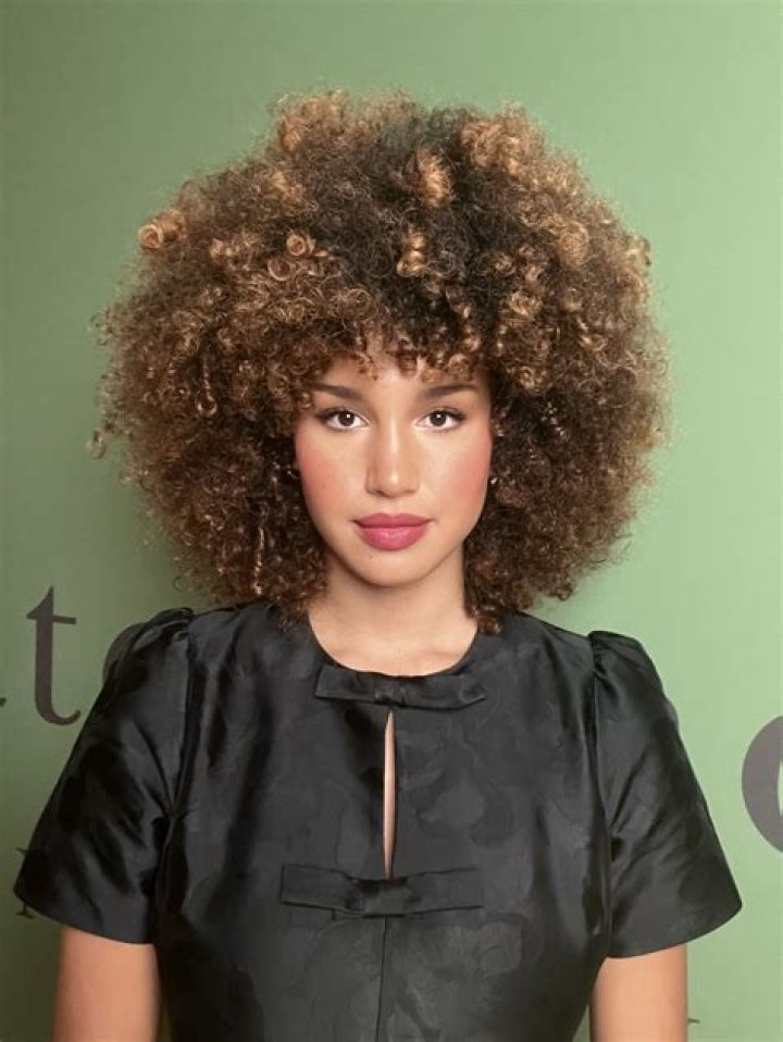 Sofia Wylie Biography, Age, Height, Husband, Net Worth, Family