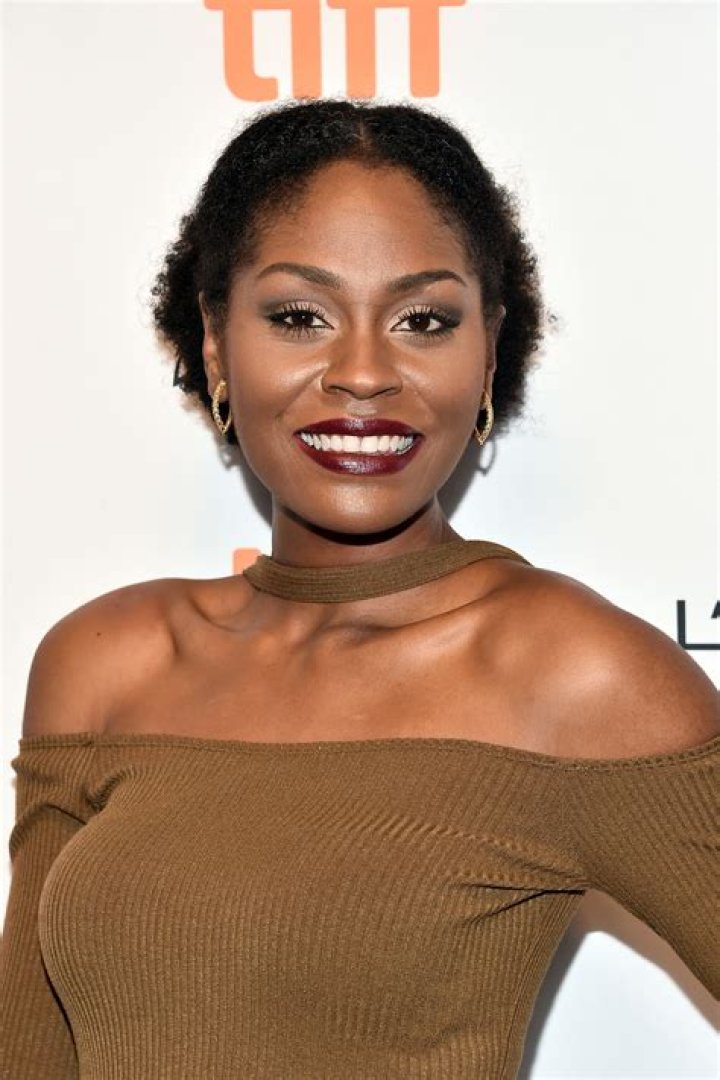 Somkele Iyamah Biography, Age, Height, Husband, Net Worth, Family