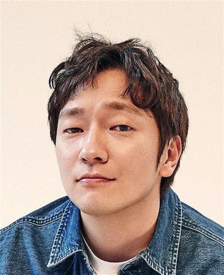 Son Seok-koo Biography, Age, Height, Wife, Net Worth, Family