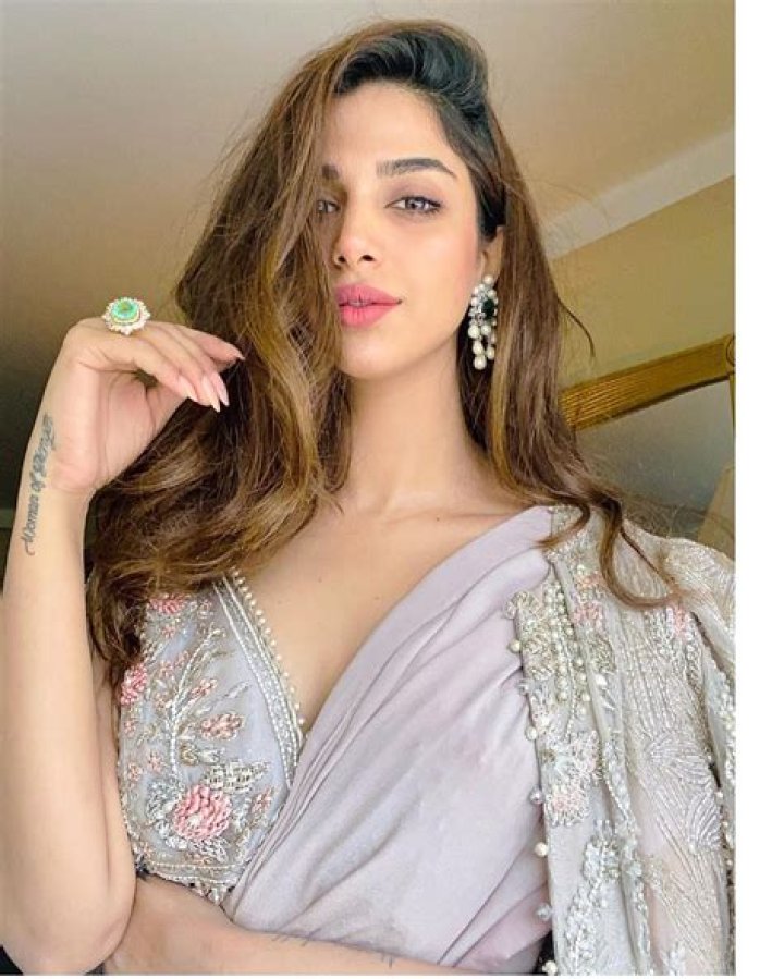 Sonya Hussyn Biography, Age, Height, Husband, Net Worth, Family