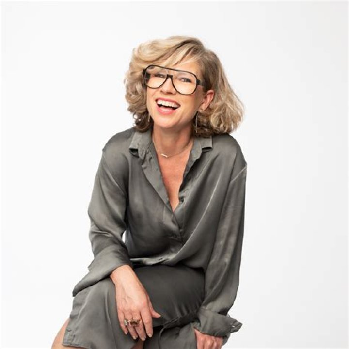 Sonya Lennon Biography, Age, Height, Husband, Net Worth, Family