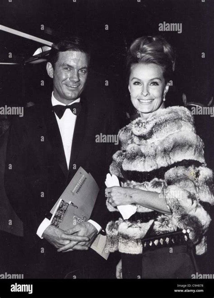 Stanley M. Rumbough Jr. biografía, edad, altura, esposo, net worth, familia