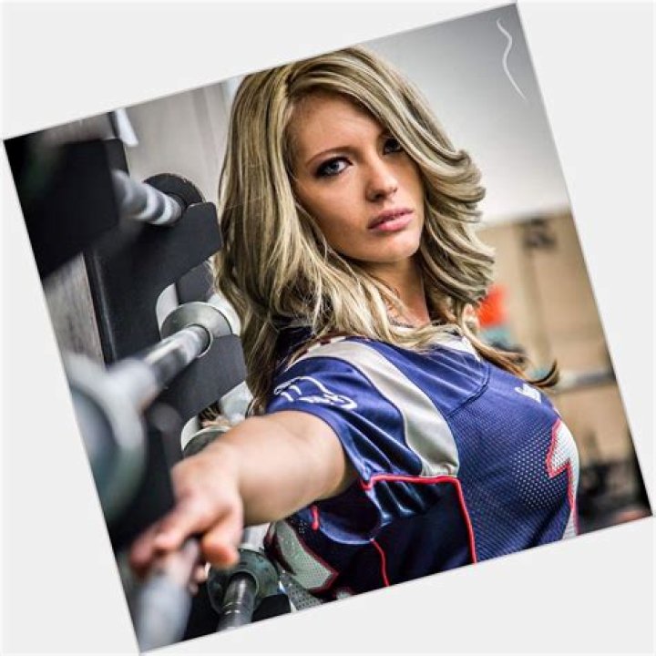 Stephanie Murray Smith Biography, Age, Height, Husband, Net Worth, Family