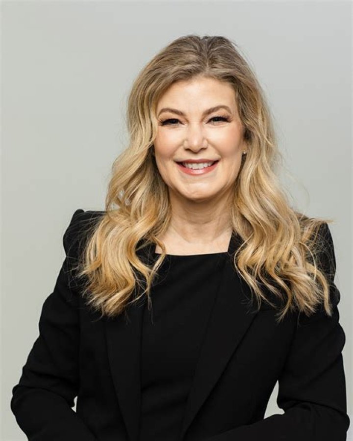 Stephanie Pope Biography, Age, Height, Husband, Net Worth, Family