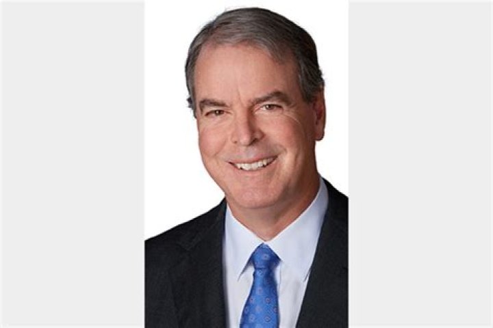 Stephen Dent Biography, Age, Height, Wife, Net Worth, Family