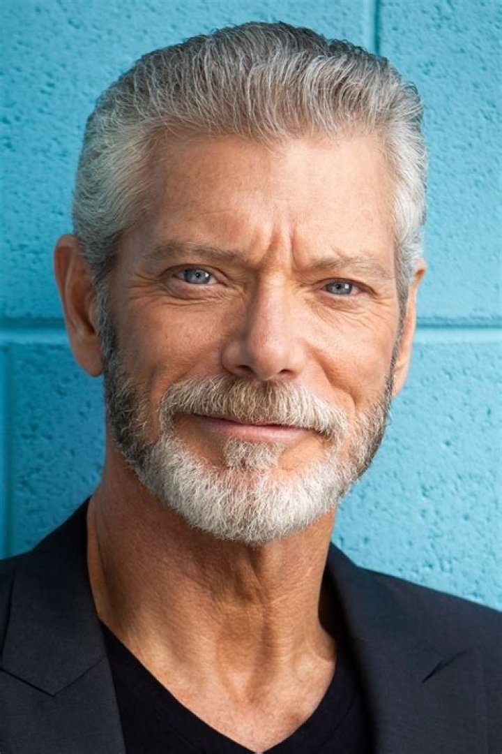 Stephen Lang Biography, Age, Height, Wife, Net Worth, Family