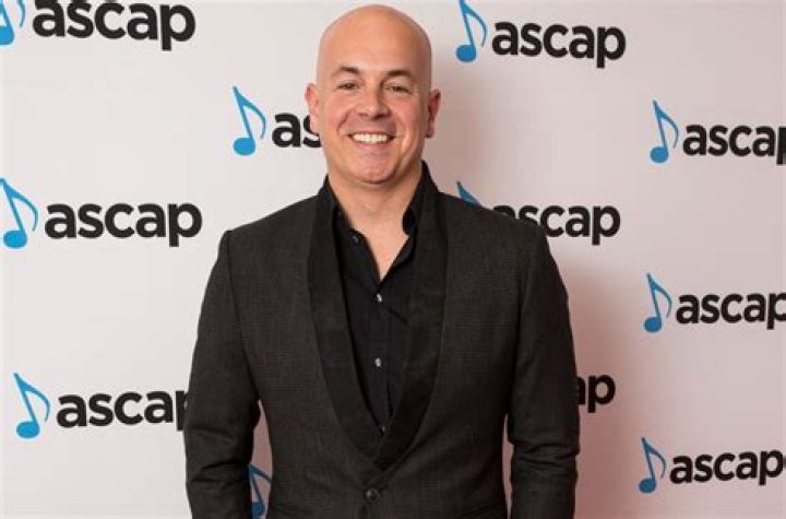 Steve Mac Biography, Age, Height, Wife, Net Worth, Family