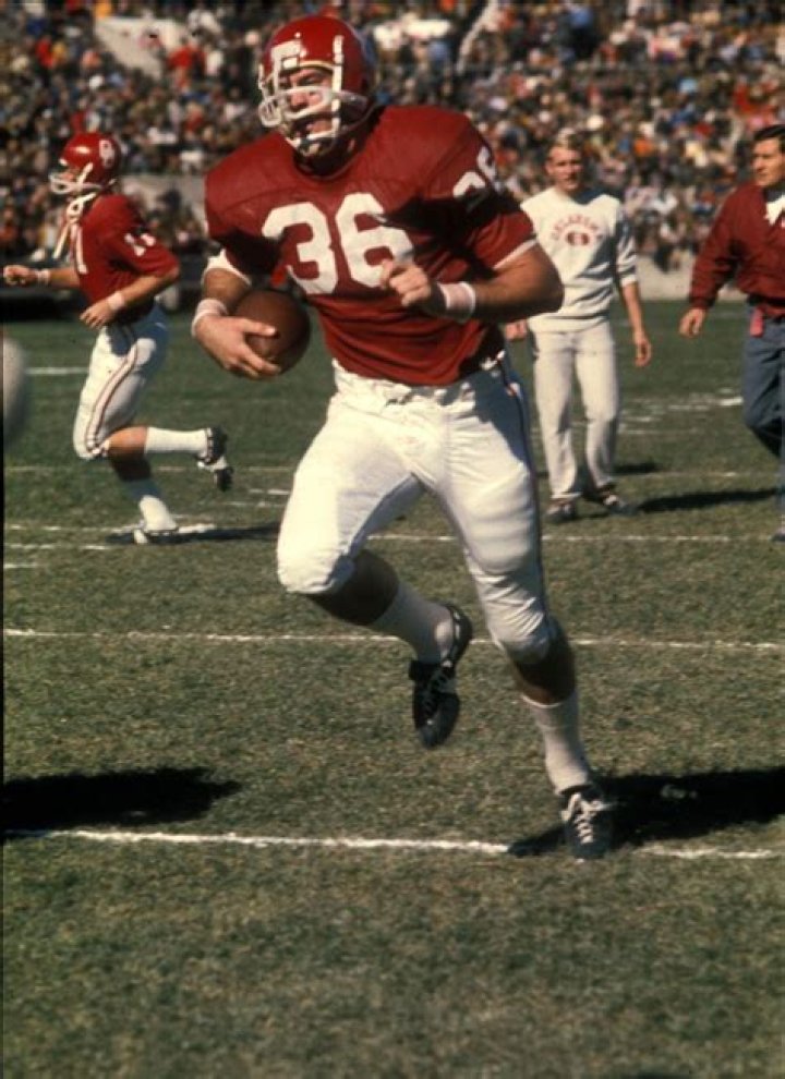 Steve Owens Biography, Age, Height, Husband, Net Worth, Family