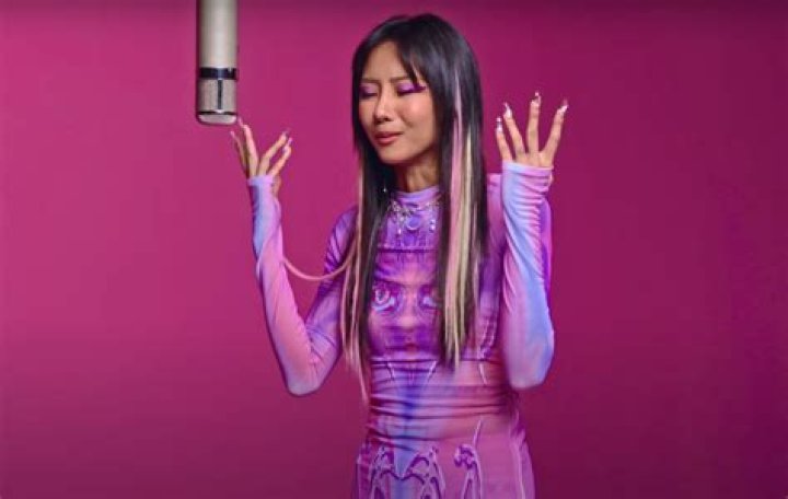 Suboi Biography, Age, Height, Husband, Net Worth, Family