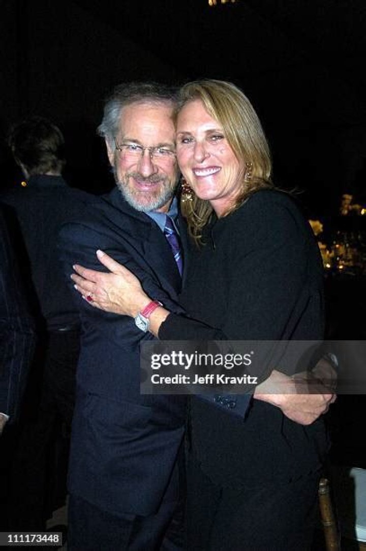 Susan Crown Biography, Age, Height, Husband, Net Worth, Family