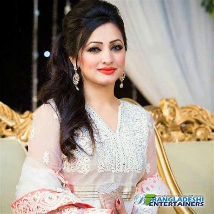 Suzana Zafar Biography, Age, Height, Husband, Net Worth, Family