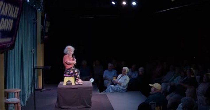 Tanyalee Davis Biography, Age, Height, Husband, Net Worth, Family