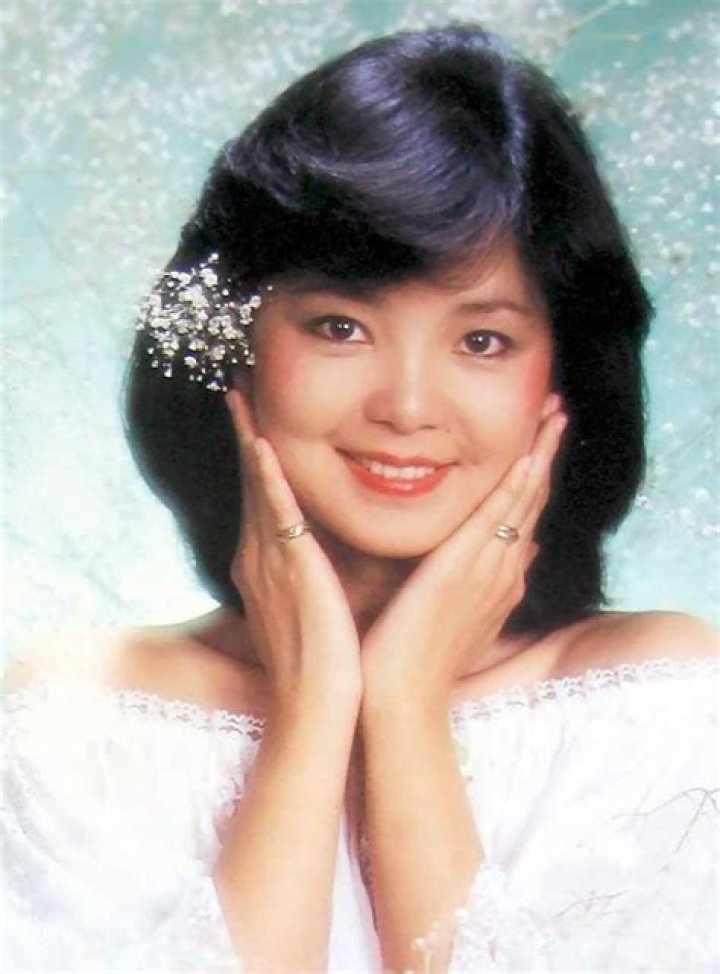 Teresa Teng Biography, Age, Height, Husband, Net Worth, Family