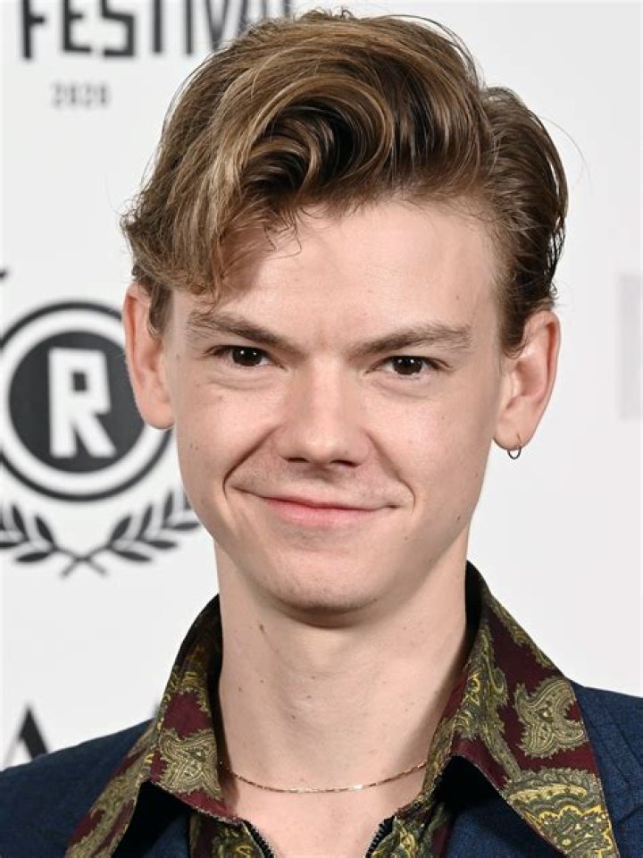 Thomas Brodie-Sangster Biography, Age, Height, Wife, Net Worth, Family