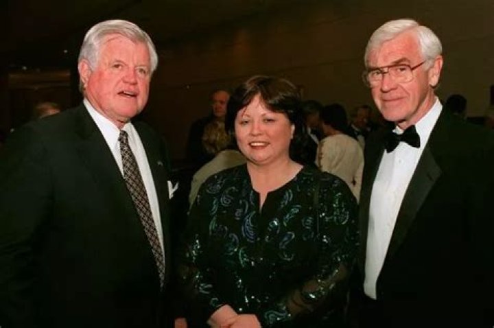 Thomas Flatley Biography, Age, Height, Wife, Net Worth and Family