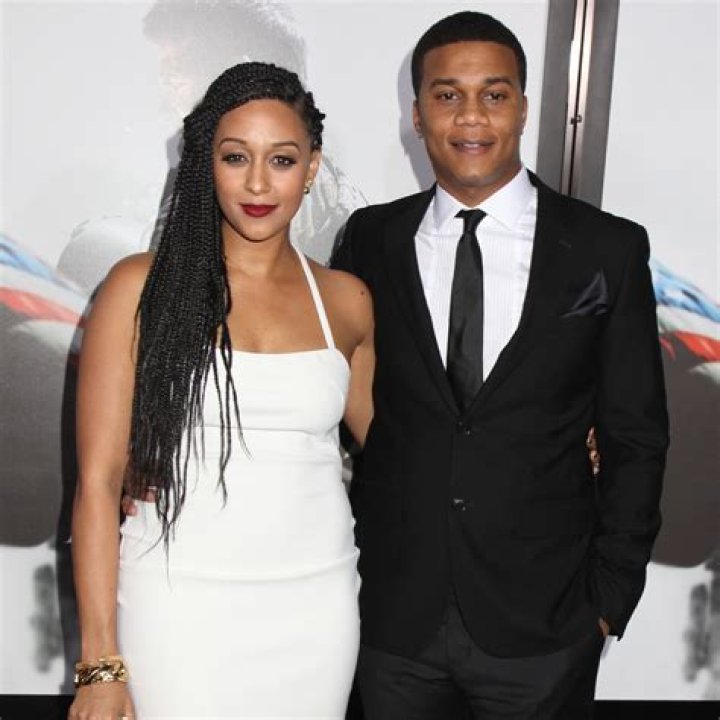 Tia Mowry-Hardrict Biography, Age, Height, Husband, Net Worth, Family