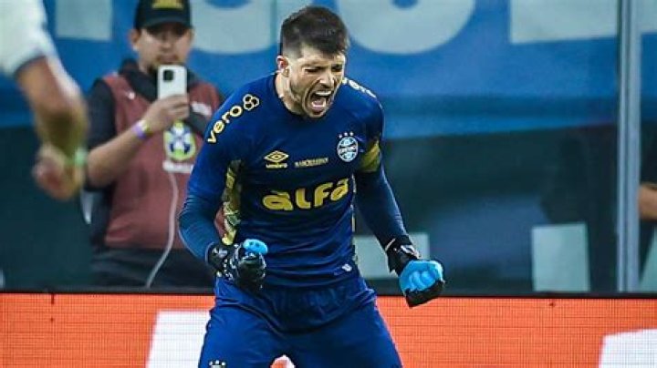 Tiago Volpi biografía, edad, altura, esposo, net worth, familia