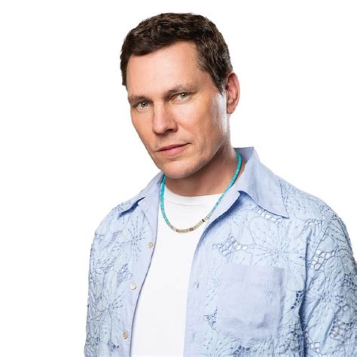Tiësto Biography, Age, Height, Wife, Net Worth, Family