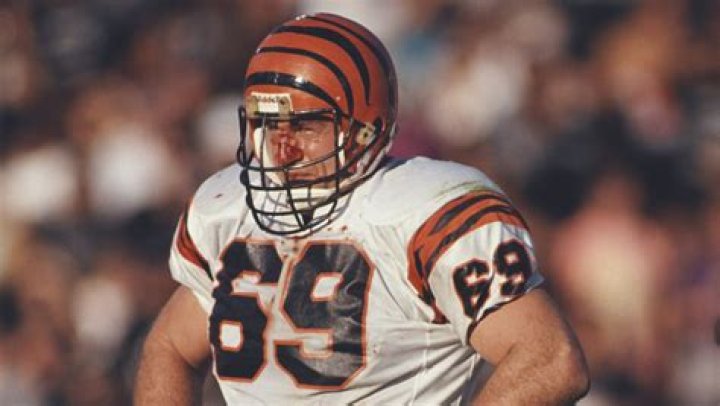 Tim Krumrie Biography, Age, Height, Wife, Net Worth, Family