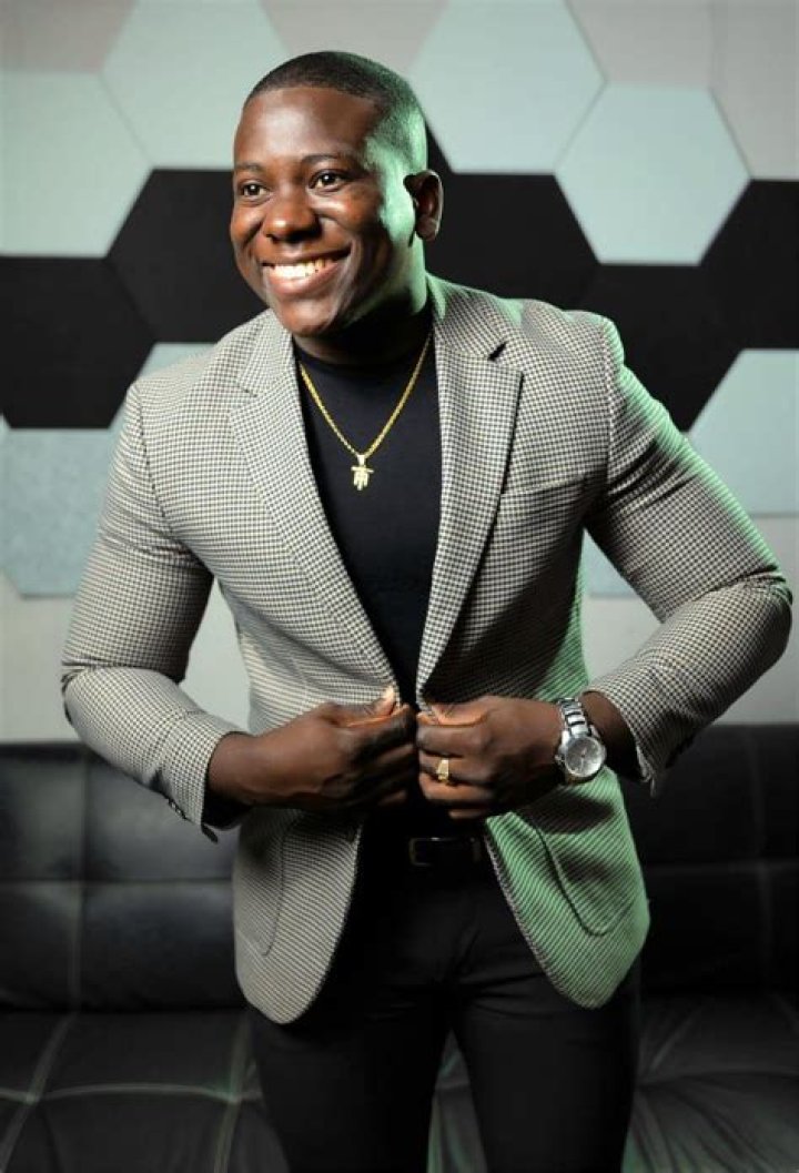 Timothy Roberts Biography, Age, Height, Wife, Net Worth, Family