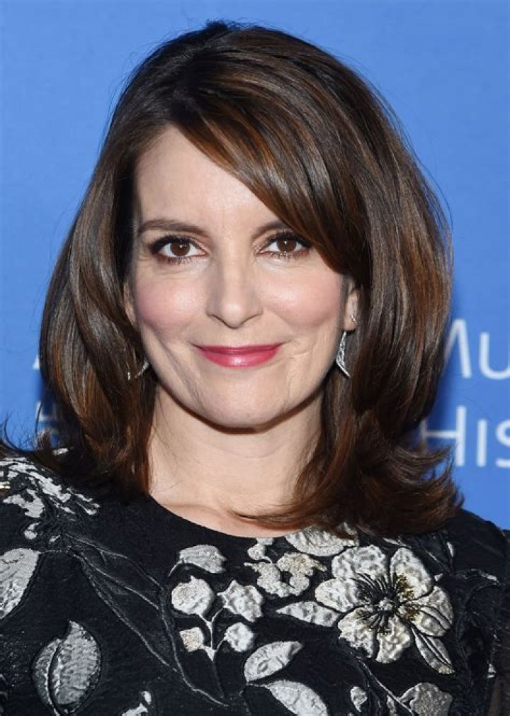 Tina Fey Biography, Age, Height, Husband, Net Worth, Family