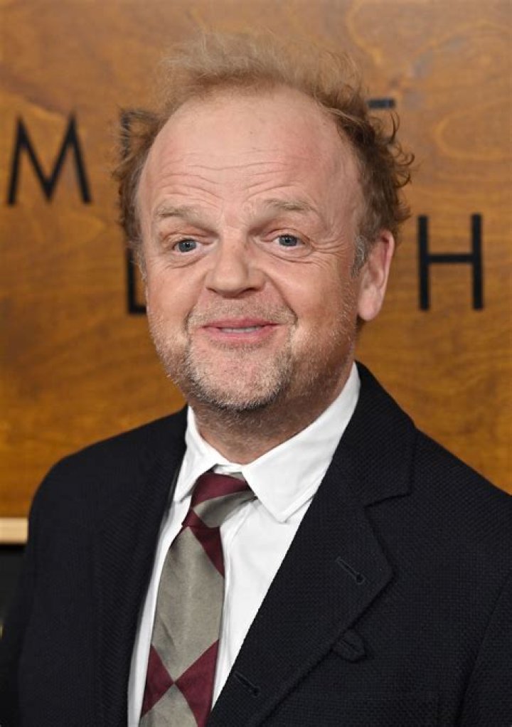 Toby Jones Biography, Age, Height, Wife, Net Worth, Family