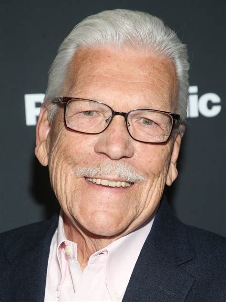 Tom Atkins Biography, Age, Height, Wife, Net Worth, Family