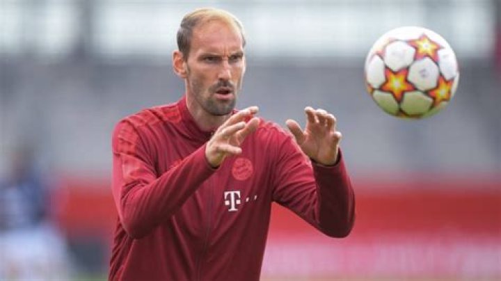 Tom Starke Biography, Age, Height, Wife, Net Worth, Family